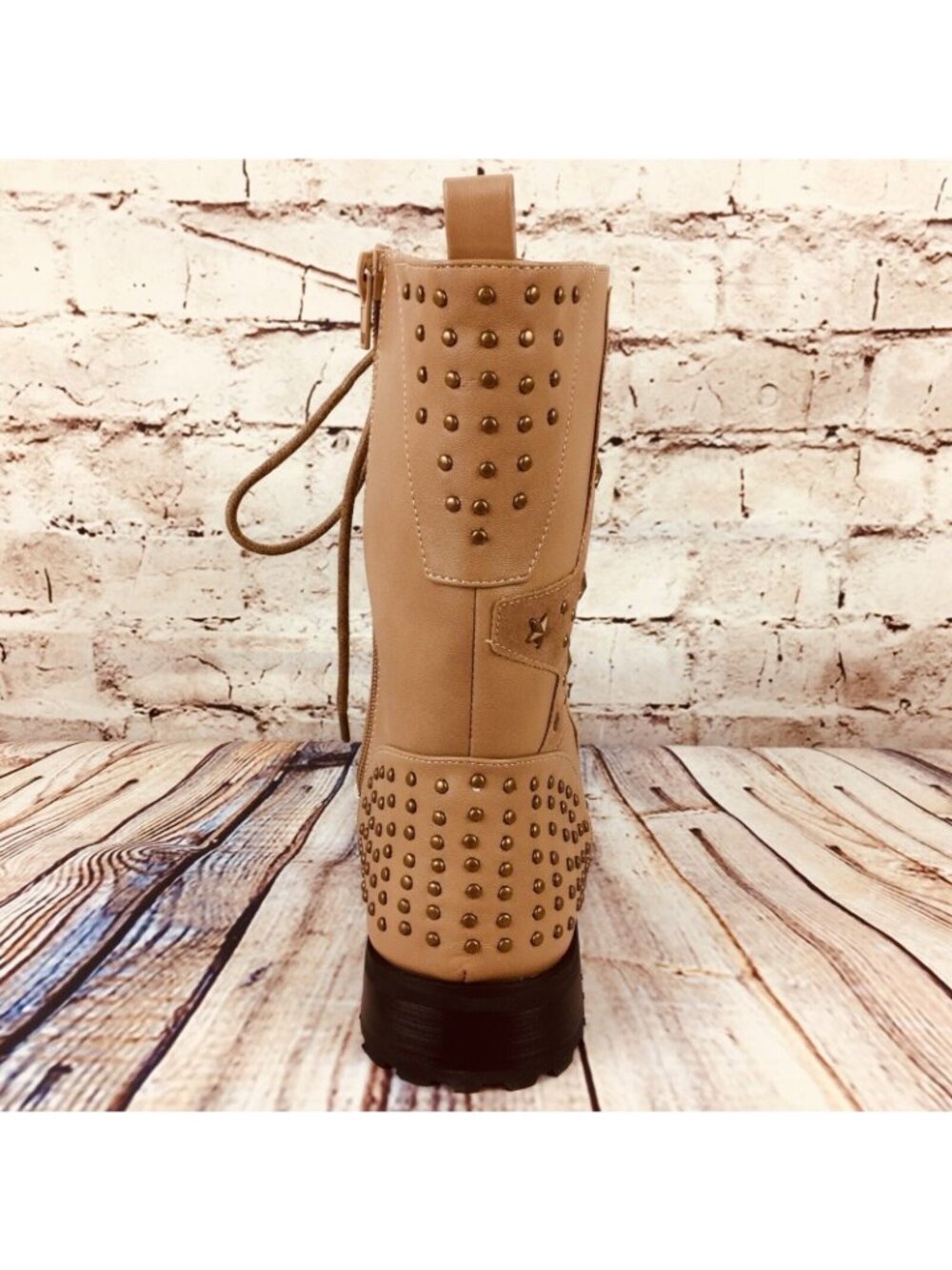 Gia Mia Boot Size 10 Womens Combat Star Studs Tan Natural - Picture 4 of 7